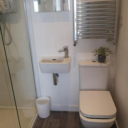 Apartment 95 *
